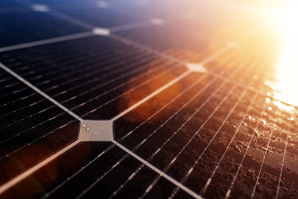Cellule photovoltaique avec un rayon de soleil