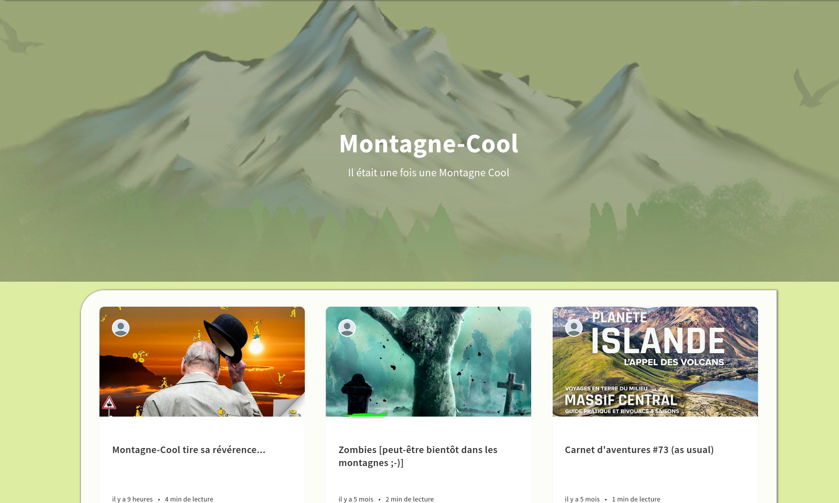 Dernier capture de montagne-coll avec le post de fin